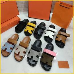 Chypre Sandals Designer Slides chinelos chinelos de peles Shearling Leather Beach Sandálias clássicas planas Luxunhas Fuzzy Slipper Orange Red Womens Tamanho do verão 35-45