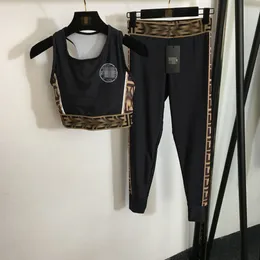 Designer de trajes femininos Sexy Mulheres Camisole Leggings Letra de moda de banho Carta de tracksuit de traje impressão de colete sem mangas Cola alta