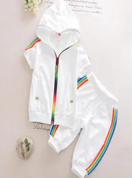 Bambini Rainbow Stripe Coatshorts 2 pezzi Set di abiti da design per bambini Girls Boys Outdoor Sport Outfits Summer Baby Clothing For 15T3447391