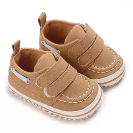 Erste Walkers Frühlings- und Herbstgeborene Jungen Anti -Slip -Wanderschuhe bequeme modische Leinwand Sportarten für Babys