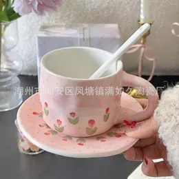 Tazze di piattini tazza di caffè in ceramica in tulipano rosa e piattino impasto per la casa di alto colore