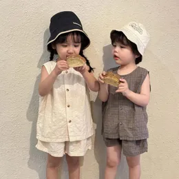 Giyim setleri yaz erkek kıyafetleri set çocuk erkek çocukları saf pamuk ince 2024 kızlar Koreli gündelik bebek tankının üst şort