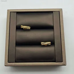 Designer Celiene smycken Celins Celi / Saijia Ny One Line Twist Drill Enkel modeörhängen Mässing Material 925 Silver Needle