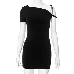 Sıradan elbiseler avv şık asimetriyal tek omuz katı bayan mini elbise eğimli bükülme kink kolsuz sıska bodycon akşam vestidos