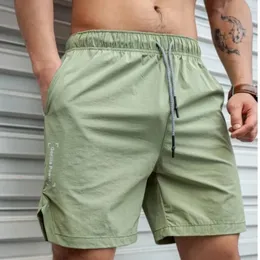 pantaloncini per uomini estivi leggeri pantaloni corti sottili che gestiscono palestre di fitness sport con coulstring sport 240412