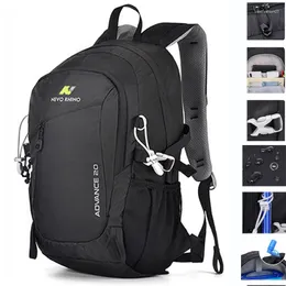 Mochila 20l Impermeável de viagens de viagem de viagens à prova d'água Pacote de esportes para caminhada Montanhista Saco de acampamento para masculino