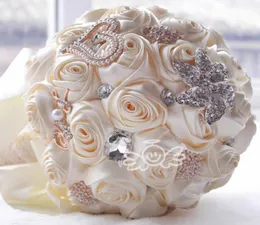 Custom jede Farbe atemberaubende Hochzeitsblumen weiße Brautjungfer Brautstrauß künstliche Rose Hochzeitsstrauß auf Stock7361124