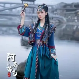 ステージ着用中国のミャオガール服エキゾチックで古代スタイルの民族フェニックストラベルインターネットセレブリティ