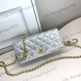 23k feminino Camellia clássico de aba acolchoado Baguete de baguete WOC Sacos de ouro ajustável Bolsas de cor de ouro com suporte para celulares para mulheres para mulheres verão 19cm