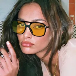 Güneş gözlükleri Vintage Square Woman Retro Marka Ayna Güneş Gözlükleri Kadın Moda Şeker Bisiklet Bisiklet Gözlük Oculos de Sol Feminino