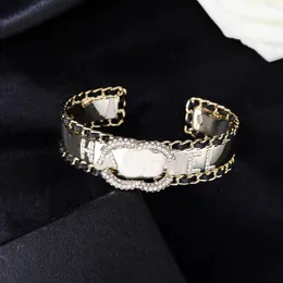 Pulseira de designer de luxo Chanells Bracelets Jóias Mulheres Mulheres Charme Bracelet Man Letter C Logo Gold Cuff Presente 467