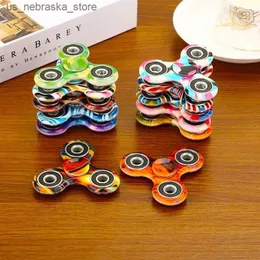 Новинка игры Цветовой Руководство Руководство Ротатор EDC Fidget Rainbow Anti -тревога игрушка, используемая для фокусировки и снятия стресса ADHD Finger Q2404181