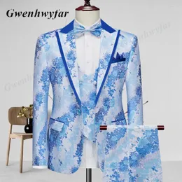 Mäns kostymer gwenhwyfar högkvalitativ brudgum tuxedos 2024 lutande blommor tryckta män blazer byxor väst i vit shinny blå krage design