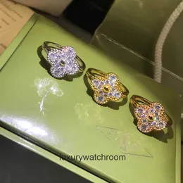 Anéis de jóias de ponta para Vancleff Womens v Gold Lucky Grass Full Diamond Ring com arame de ouro da moda e dos dedos Luxo e design exclusivo Sense Original