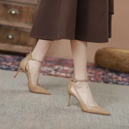 2023 летние новые модные женские сандалии заостренные головы тонкие каблуки Стоя пустые ремни сексуальные туфли кожаные туфли