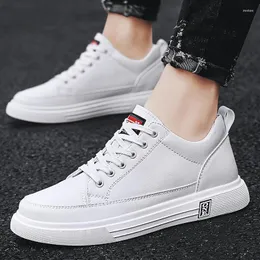 Lässige Schuhe Sneakers Mann Aufzug Schnürung Modehöhe Erhöhen Sie Innensohle 6 cm hohe obere größere Männer Freizeit Wohnungen