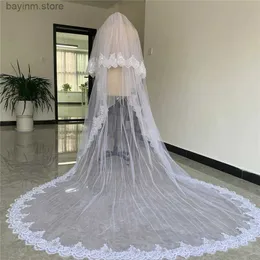 Bröllopshårsmycken 4m 5m 2 Tier White Ivory Cathedral Wedding Veil Long Lace Edge Bridal Veil med Comb Wedding Accessories White Veil Bride