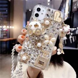 Luxurys Designer Telefon Vaka Tasarımcıları İPhone 15 Case Pumpkin Araba Rhinestones Cam Kristal Elmas Boncuklar Asma Boyun Halat Silikon Yumuşak Kabuk Yeni Koruyucu Kabuk