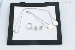 Europa America Jewelry Sets Men Lady Womens 925 Sterling Silver Graved G Letter Coração Pingente Brincos de pulseira