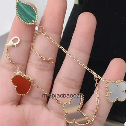 Designer 1TO1 Bangle Luxury Jóias Fanjia Chaohua Bracelet High Version V Gold Bated Mijin Love Butterfly Jade Marrow Fritillaria Lucky Five Flor Bracelet