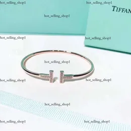 Designer Bracelet Fashion Clover Tiffanyringly Bracelet 18K Gold Bracelet Double T Shaped Bracelet Women Jewelry Love Women Gold Bangle Tiffanybracelet 493