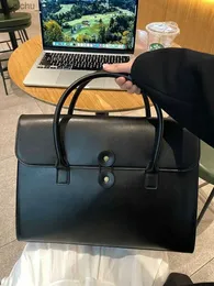 Inne akcesoria komputerowe SAC Główny en cuir noir avec poigne pour rzędy przenośne Tui Tanche Accessoires MacBook Bombes 13 13,3 14 14,1 Pouces Y240418