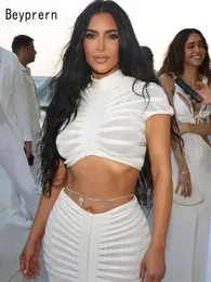 Beyprern Kim Kardashians Sheer White Knit Twopiece Dress Elegant Seethrough Seethrough Sweater Crop Top and Skirt Set Festival Outfits 240408