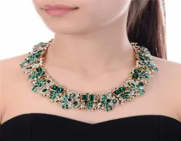 Jerollin 3 färger Rhinestone Flower Halsband Kvinnor Fashion Crystal Jewelry Charm Choker Statement Bib Collar Necklace8787910