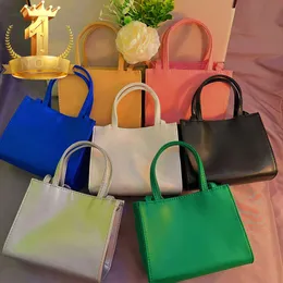 Designers 2024 Bolsas de alta qualidade S 3 tamanhos Bags de ombro de couro macio Mini Mulheres Bolsa Crossbody Tote Fashion Compras Multi-Color Bolsa