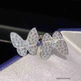 خاتم فاخرة راقية Vancllef S925 Pure Silver Horse Eym Full Diamond Double Butterfly Ring for Women Light Fashion فتحة قذيفة بيضاء متقطعة