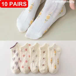 Women Socks 10 أزواج من الكاحل النسائية الرجعية الرجعية الصيف رقيقة طالبة حلوة لطيفة قارب أعلى قارب أبيض الأزهار اليابان مياس