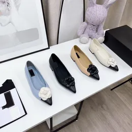 Designer klänning kvinna formell brev båge balett dansskor kvinnor platt båt sko lady tramp lata loafers storlek 34-40-42 äkta läder ensamma nya