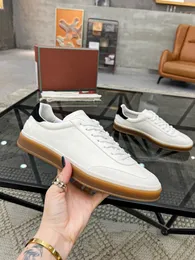 2024 Top Shipper Free Shipper Scarpe per scarpe da ginnastica vegane per uomini nuvolta bianco gum nero tn shoese per uomini sneaker sportivi piatti dimensioni 38-44 EDJ240101L