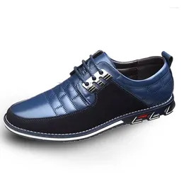 Casual Shoes Men Fashion Business Luksusowe męskie sukienki koronkowe mokasyny biurowe Flats Sneakers for Male