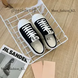 Designer miui canvas mui mui solglasögon skor lågklippta kvinnor casual läder märke sneakers utomhus mode sport nya casual mui mui skor 22