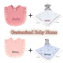 2pcsset Personlig Baby Comporter Security Filt Plush Animals Baby Cotton Bib Cuddle Tyg Name Born Gift 240418