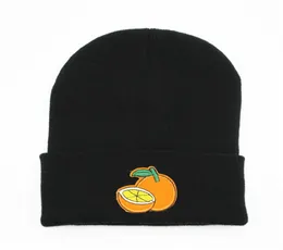 Ldslyjr Хлопко -апельсиновая фруктовая вышивка сгустится вязаная шляпа зима теплой шляп черепа шляпа шапочки для взрослых и детей 3217677883