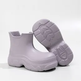 Kvinnor Laureate Platform Chelsea Boot Fashion Martin Boots Luxury Chunky Heel Leather Designer Beaubourg Wonderland Flat Ankle Boots Shoes 02