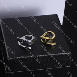 Trendy Herren Womens Titanium Stahlring Luxus Designerliebhaber Hochzeitsringe Klassischer Buchstaben Gold Ring Hochwertiges Engagement Schmuck Geschenk