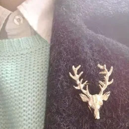 Broşlar toptan-1x unisex hayvan Noel sevimli altın kaplama geyik boynuzları kafa pimi stil
