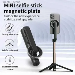 Selfie Monopods Mobiltelefonhållare Bluetooth Selfie Stick Magnetic Handheld Camera Stabilizer Desktop Integrated Tiktok Live Triangle Holder Y240418