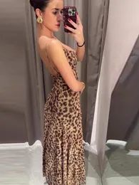 Sıradan Elbise Seksi Leopar Baskı İpek Kaydırma Elbise Kadınlar Ardsız Kollu Maxi Kadın 2024 Yaz Lady Party Vestidos Sokak Giyin