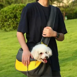 Hundeträger 1pc Outdoor -Reisemetz Oxford Pet Puppy Carrier Handa Beutel Sinle Schulter Ba Slin Mesh Komfort Reise Tasche Schulter Bas L49