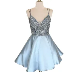 Chic Blue Knie Länge Homecoming -Kleid 2020 Spaghetti -Träger Kurzperlen Prom Partykleider billig Mini 8. Abschlusskleid Cockta6745900