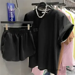 Tasarımcı Trailtsuit Kadın Kısa Set Kadın Tasarımcı İki Parça Jogging Set Yeni Mektup Baskılı Kısa Kollu Seksi Moda Tek Parça Etek Seti 411