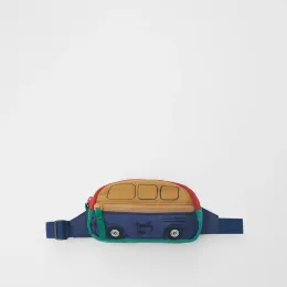 Torby Śliczne kreskówkowe konstrukcje samochodu w talii dla dzieci marki fanny plecak do grilów eleganckie torby na pasek dla chłopców śliczne małe torebki 2021
