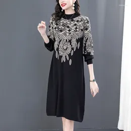 Vestidos casuais 2024 Moda malha vestido de suéter de outono feminino e inverno meio pescoço de pescoço comprido fósforo solto férias vesti