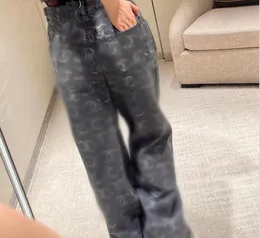 Desinger Jeans女性のトレンディズボンストレートレッグラグジュアリーブラックブルーデニムズボンダイヤモンドロゴ印刷ジャンフルパンツ女性高品質の服