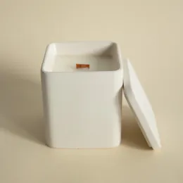 キャンドルコンクリート容器の自家製キャンドル