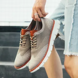 Casual Shoes Męskie letnią wiosnę jesienną oddychającą MESH MED Trend Mewelopers żeglujący duży rozmiar 50 trampek D132